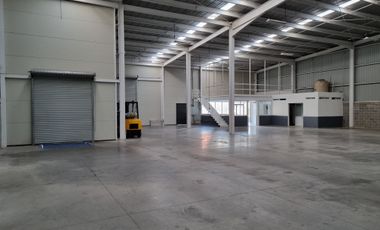 RENTA DE BODEGA 700 M CERCA DEL PARQUE INDUSTRIAL QUERETARO