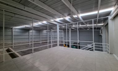 RENTA DE BODEGA 700 M CERCA DEL PARQUE INDUSTRIAL QUERETARO
