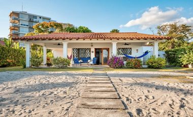 SE VENDE CASA FRENTE A LA PLAYA EN FARALLON $1,100,000
