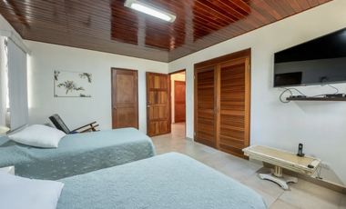 SE VENDE CASA FRENTE A LA PLAYA EN FARALLON $1,100,000