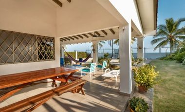 SE VENDE CASA FRENTE A LA PLAYA EN FARALLON $1,100,000