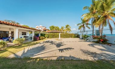 SE VENDE CASA FRENTE A LA PLAYA EN FARALLON $1,100,000