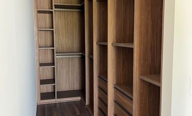 Renta departamento THE OAKS Bosque real