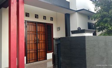 RUMAH MURAH 2 LANTAI DESAIN CANTIK DI GODEAN