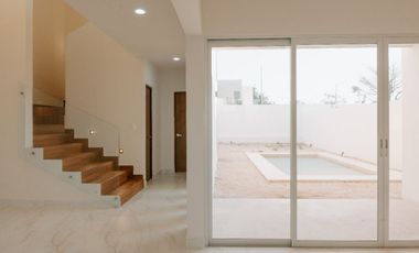 Casa en Venta en Mérida, Privada Nadira, Conkal (19)