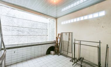 Rumah Luas 3 Kamar 15 menit ke Pintu Tol Cibadak 2 Hadap Timur J-44005