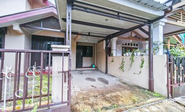 Rumah Luas 3 Kamar 15 menit ke Pintu Tol Cibadak 2 Hadap Timur J-44005