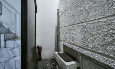 Rumah Luas 3 Kamar 15 menit ke Pintu Tol Cibadak 2 Hadap Timur J-44005