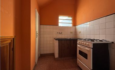 REPUBLICA DE PORTUGAL 2950, e/Santiago y Asunción