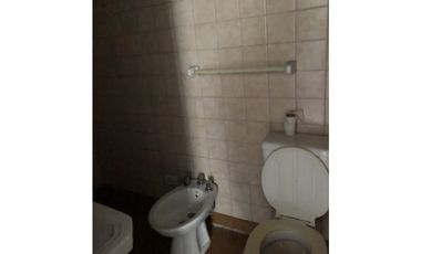 REPUBLICA DE PORTUGAL 2950, e/Santiago y Asunción