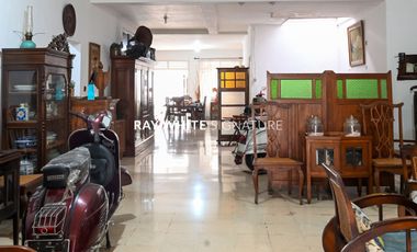 Rumah Lama Terawat di Lokasi Prime, WIjaya - Kebayoran Baru