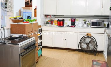 Rumah Lama Terawat di Lokasi Prime, WIjaya - Kebayoran Baru