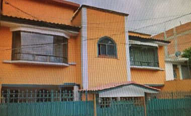 Vendo Casa en Lomas del Chamizal