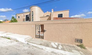 Residencia con 4 Recámaras y Piscina en Renta en Benito Juárez Norte CON PÁNELES
