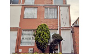 Bolivia casa venta 3 pisos + parqueadero propio 🚗 Conjunto Residenc