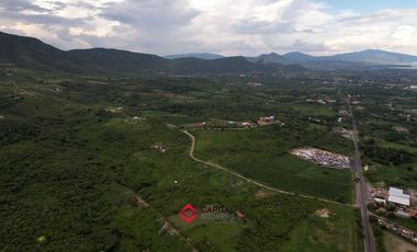 Terreno con vista  panorámica a Laguna de Chapala ideal p/ desarrollo exitoso!