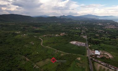 Terreno con vista  panorámica a Laguna de Chapala ideal p/ desarrollo exitoso!