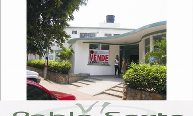 casalote en venta en diagonal santander. Cod V1192