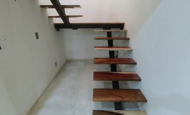 Casa en venta con alberca y acabados residenciales Col. Carranza, Boca del Río