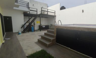 Casa en venta con alberca y acabados residenciales Col. Carranza, Boca del Río