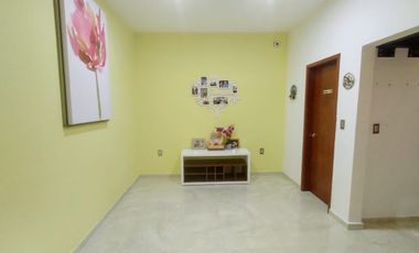 Casa en venta con alberca y acabados residenciales Col. Carranza, Boca del Río