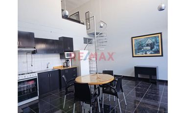 Alquiler Dúplex Tipo Loft Urb. San Isidro: Diseño, Doble Altura Y Ubicación Inmejorable