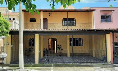 Casa 4 recamaras en Fraccionamiento San Pablo en Colima
