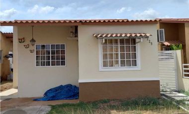 ALQUILER CASA LA ARBOLEDA DE LA CHORRERA