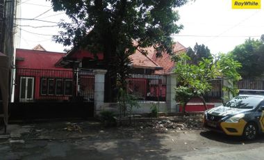 Disewakan Rumah Lokasi Strategis di Jl. Kapuas, Surabaya