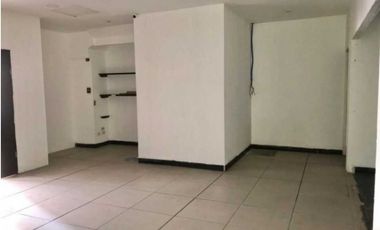 Se Alquila Local Planta Baja  en Marbella