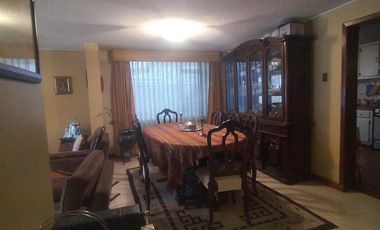 Vendo Casa  en el Mejor Sector Comercial de La Floresta No Patrimoniada