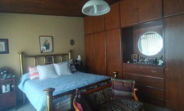 Vendo Casa  en el Mejor Sector Comercial de La Floresta No Patrimoniada