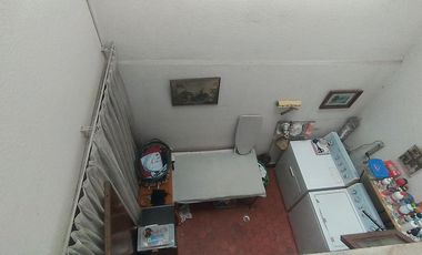 Vendo Casa  en el Mejor Sector Comercial de La Floresta No Patrimoniada