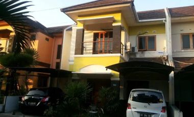 Rumah cantik 2lt Perum dlm ringroad dkt UPN,Ambarukmo Plaza