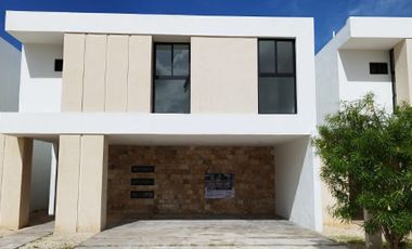 Casa en Venta en Mérida, Privada Tamora, conkal (L. 28)