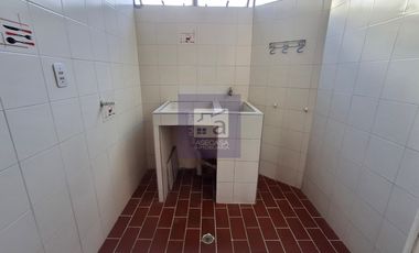 COD. 405 - SE ARRIENDA APARTAMENTO - BARRIO: FAVUIS