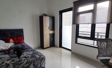 Rumah Luas 3 KT 10 Menit ke Cinere Bellevue Mall Hadap Timur J-38848