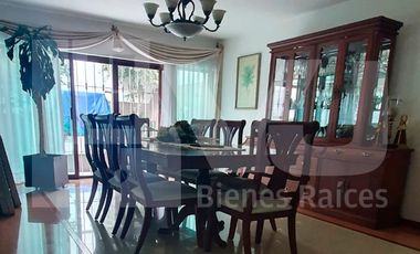 Venta de casa amplia  con  jardin  recamara en planta baja con baño