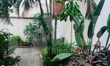 Venta de casa amplia  con  jardin  recamara en planta baja con baño