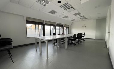 oficina en arriendo en chico norte. Cod A10137