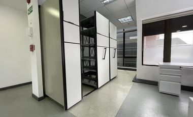 oficina en arriendo en chico norte. Cod A10137