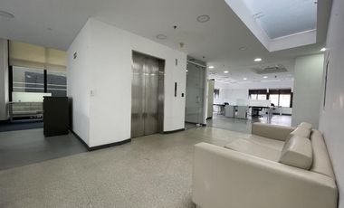 oficina en arriendo en chico norte. Cod A10137