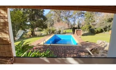 VENTA / Chalet con gas natural  /  Sierra de los Padres /Toma permuta