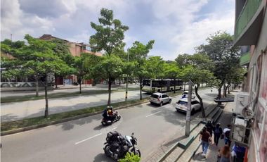 Venta de local, oficina o consultorio en El Chagualo, Medellín