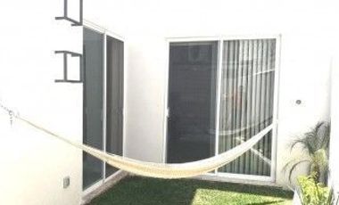 CASA EN FRACCIONAMIENTO EN BURGOS, TEMIXCO, MORELOS.