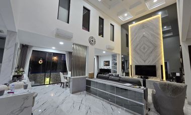 Dijual Rumah Mewah furnished dengan Kolam Renang di Puspita Loka BSD