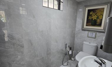 Dijual Rumah Mewah furnished dengan Kolam Renang di Puspita Loka BSD