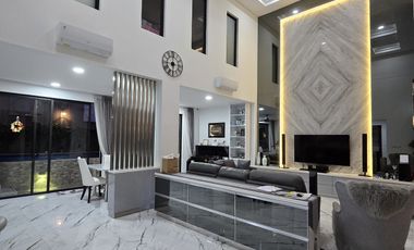 Dijual Rumah Mewah furnished dengan Kolam Renang di Puspita Loka BSD