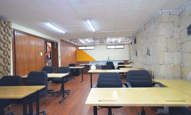 casa en arriendo en la castellana. Cod A479191