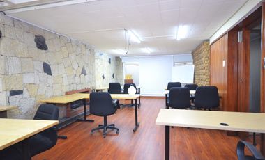 casa en arriendo en la castellana. Cod A479191